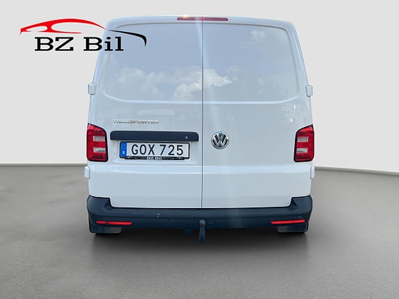 Volkswagen Transporter 4 of 17