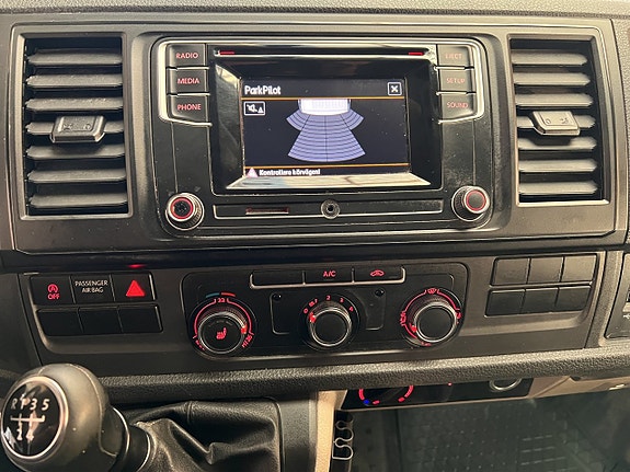 Volkswagen Transporter 14 of 17