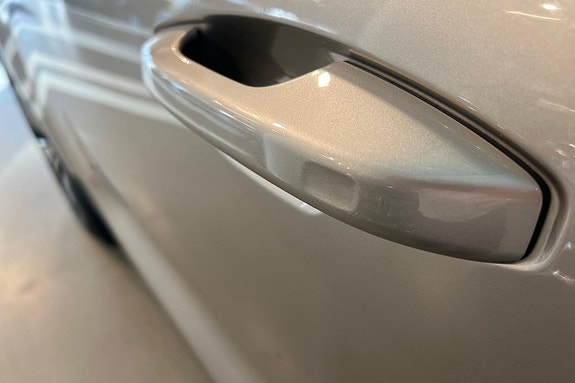 Volvo XC40 24 of 28