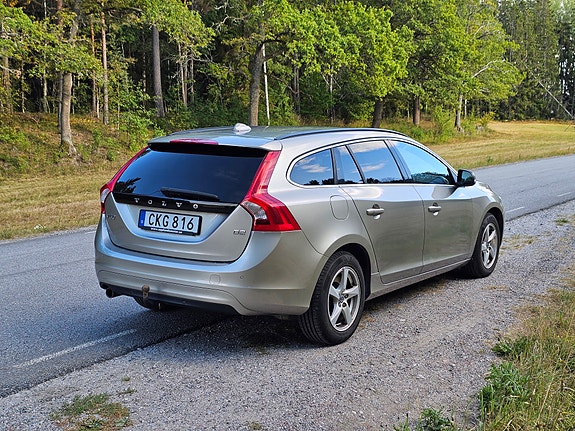 Volvo V60 6 of 12