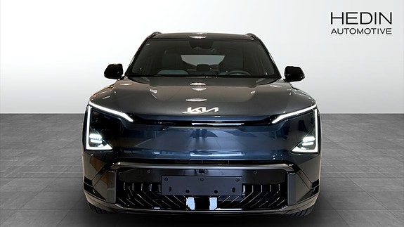 Kia EV5 2 of 17