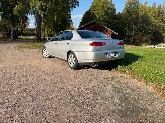Alfa Romeo 166 7 of 13