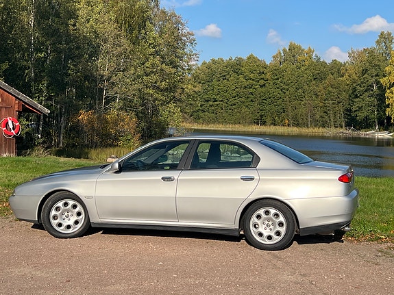 Alfa Romeo 166 10 of 13