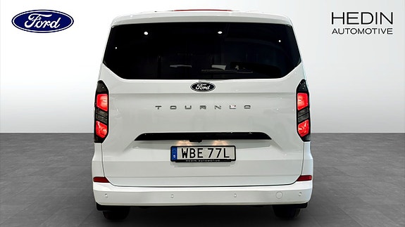 Ford Custom Tourneo 7 of 12