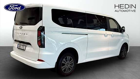 Ford Custom Tourneo 2 of 12