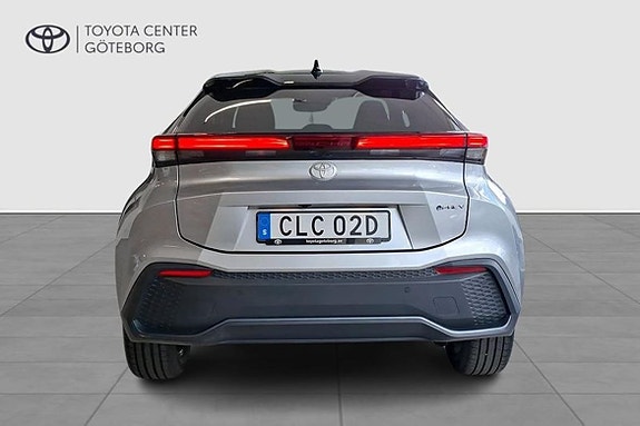Toyota C-HR 5 of 11