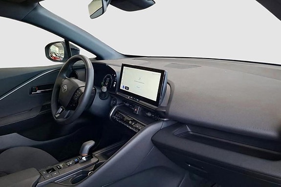 Toyota C-HR 7 of 11