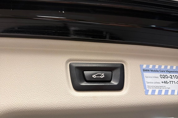 BMW 330e 15 of 21