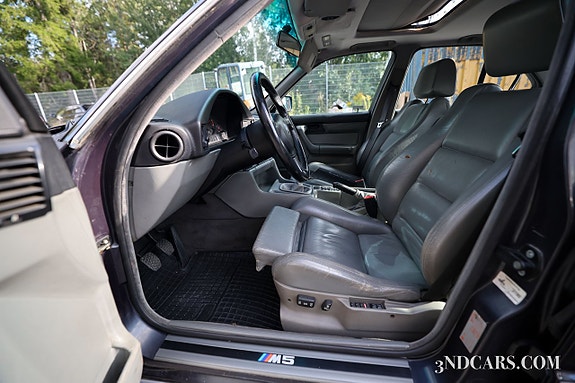 BMW M5 11 of 23