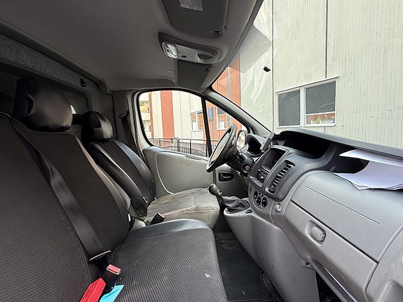 Nissan Primastar 7 of 9