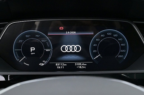 Audi e-tron 8 of 27
