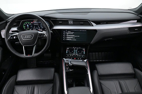 Audi e-tron 6 of 27