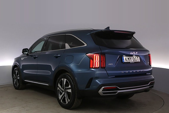 Kia Sorento 4 of 27