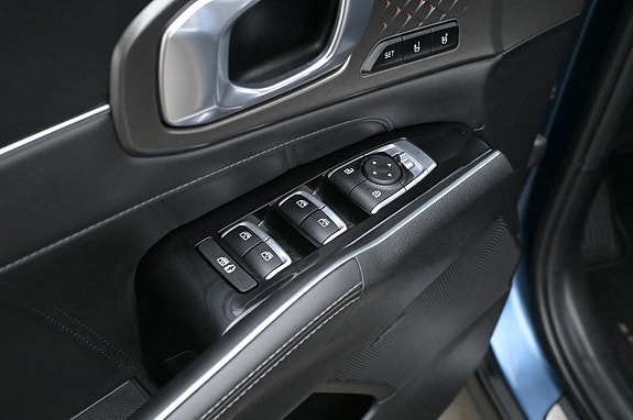 Kia Sorento 11 of 27