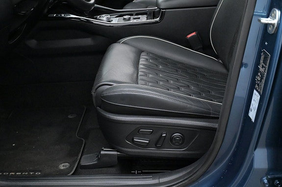 Kia Sorento 13 of 27