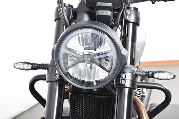 Triumph Speed Twin 900 ABS Mycket fint skick 5 of 18