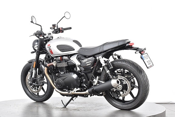 Triumph Speed Twin 900 ABS Mycket fint skick 4 of 18