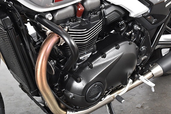 Triumph Speed Twin 900 ABS Mycket fint skick 12 of 18