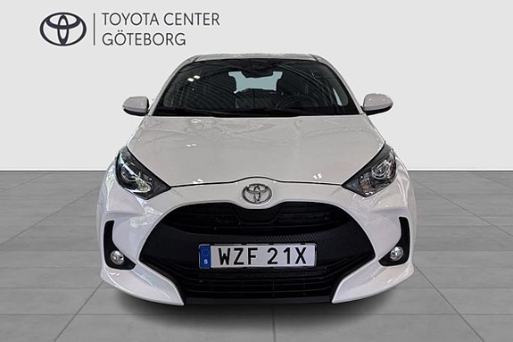 Toyota Yaris 6 of 11