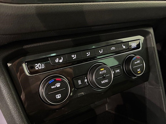 Volkswagen Tiguan 10 of 18