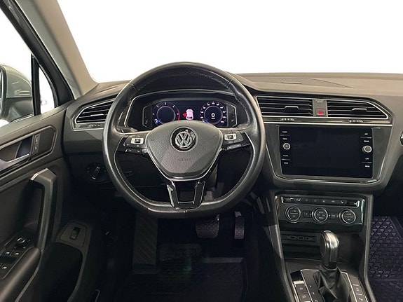 Volkswagen Tiguan 8 of 18