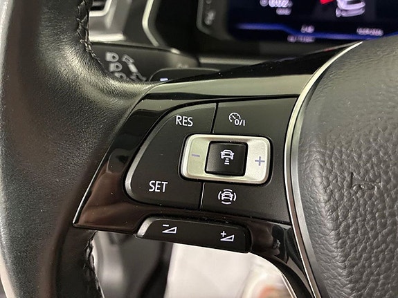Volkswagen Tiguan 14 of 18