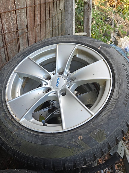 BMW 525Xi 7 of 7