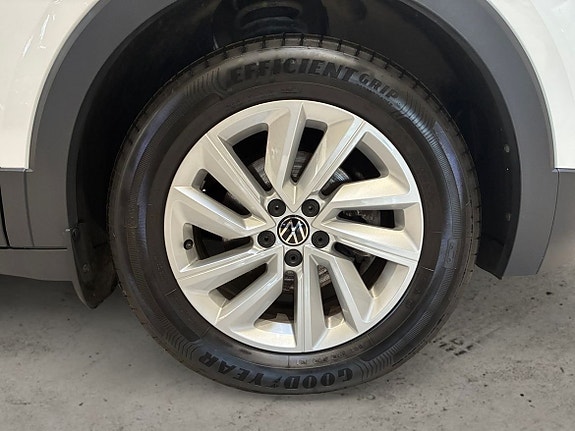 Volkswagen T-Cross 6 of 13