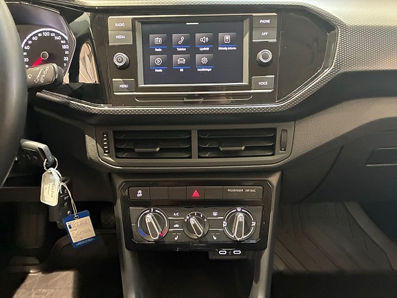 Volkswagen T-Cross 10 of 13