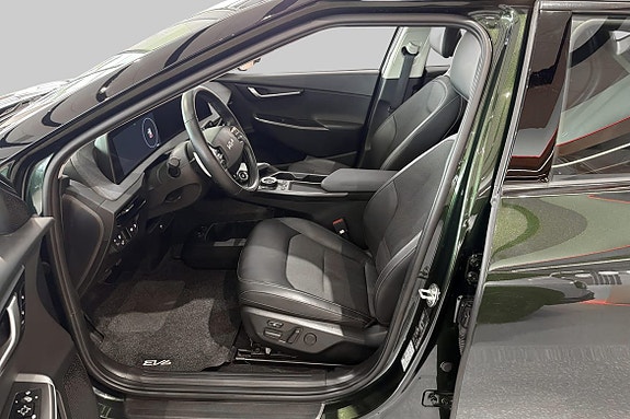 Kia EV6 5 of 21