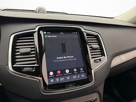 Volvo XC90 28 of 30