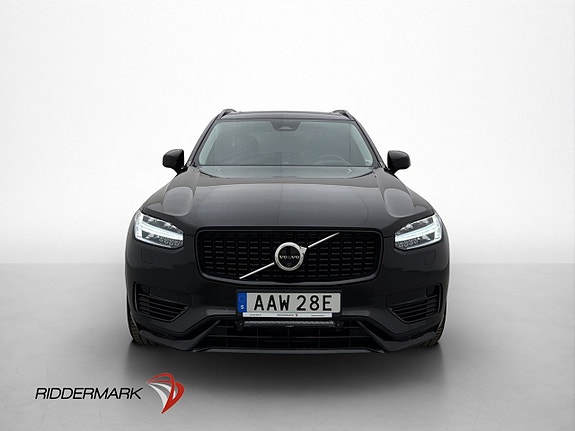 Volvo XC90 2 of 30