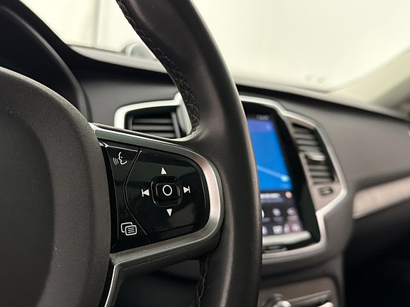 Volvo XC90 23 of 30