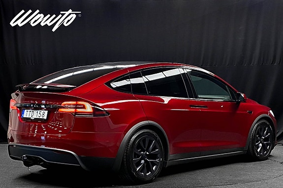 Tesla Model X 5 of 24