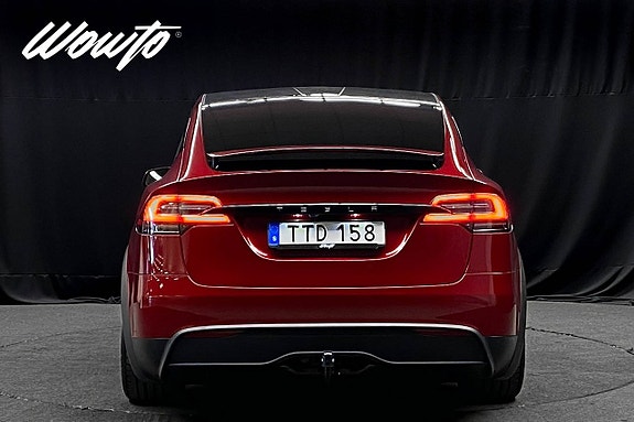 Tesla Model X 6 of 24