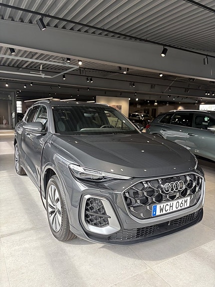 Audi Q5 4 of 6