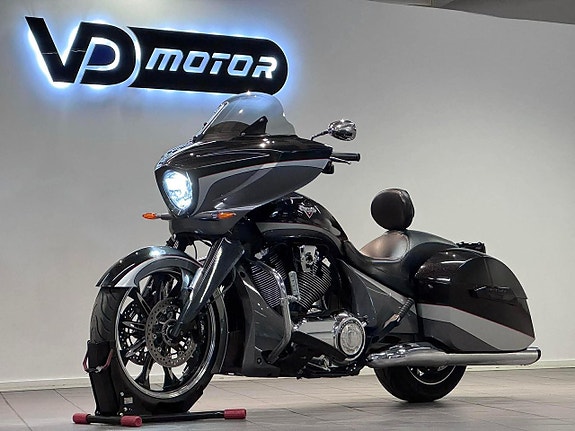 Victory Magnum Performance LED Fairings BT Farthållare 21" ABS