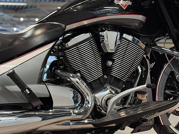 Victory Magnum Performance LED Fairings BT Farthållare 21" ABS 15 of 21