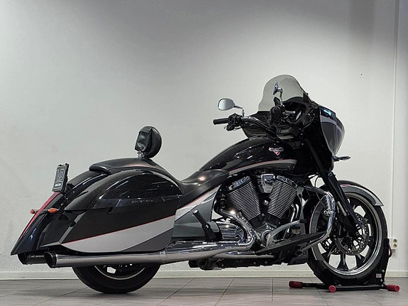 Victory Magnum Performance LED Fairings BT Farthållare 21" ABS 18 of 21