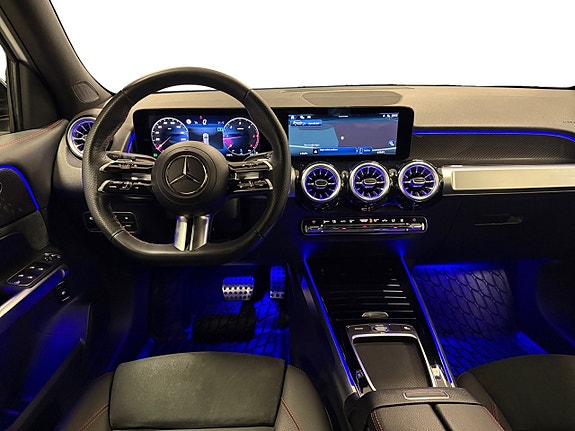 Mercedes-Benz GLB220 d 12 of 16