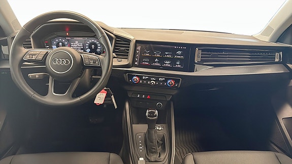 Audi A1 10 of 16