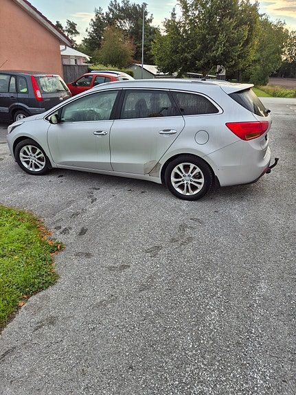 Kia Ceed 3 of 6
