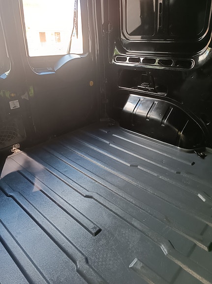 Ford Transit Connect 8 of 10
