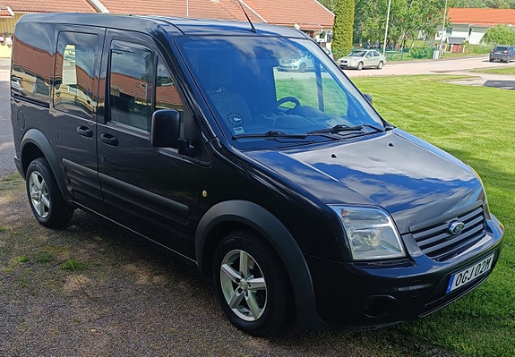 Ford Transit Connect 2 of 10