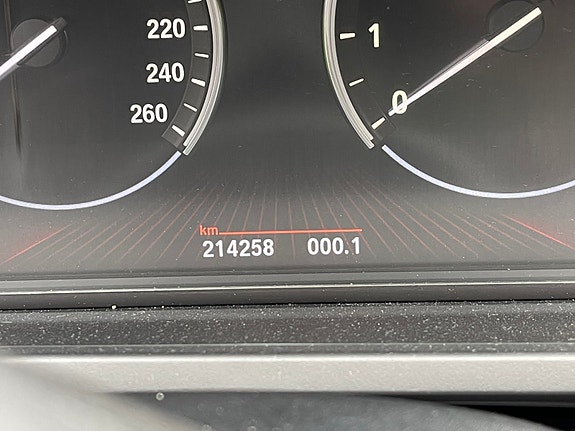 BMW 750i 14 of 14