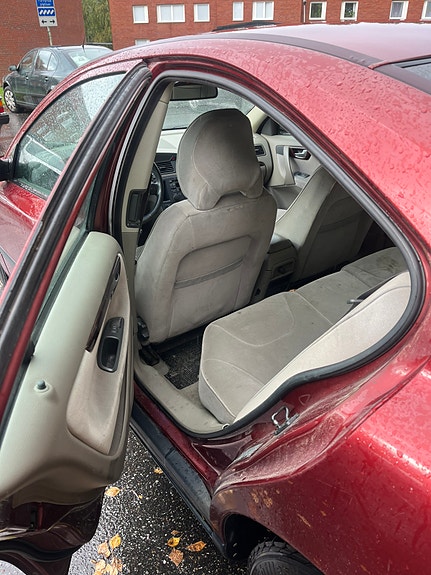 Volvo V70 6 of 6