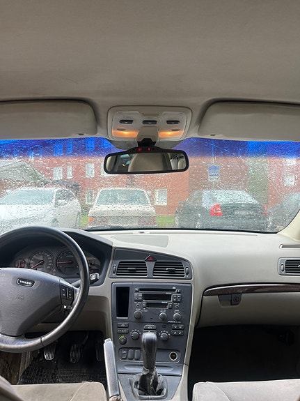 Volvo V70 5 of 6