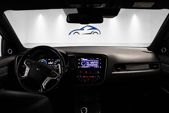 Mitsubishi Outlander 9 of 17