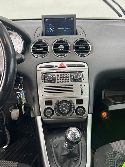 Peugeot 308 11 of 12