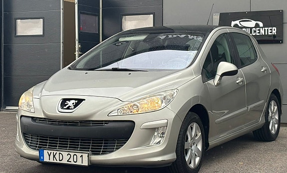 Peugeot 308 2 of 12